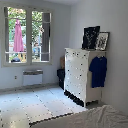 Appt 4 Pers Avec Jardin Ombrage En Centre De Apartment *