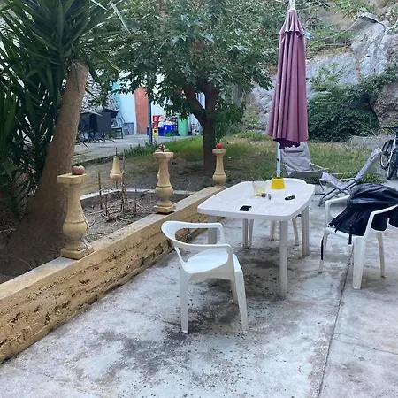 Apartment Appt 4 Pers Avec Jardin Ombrage En Centre De Sète